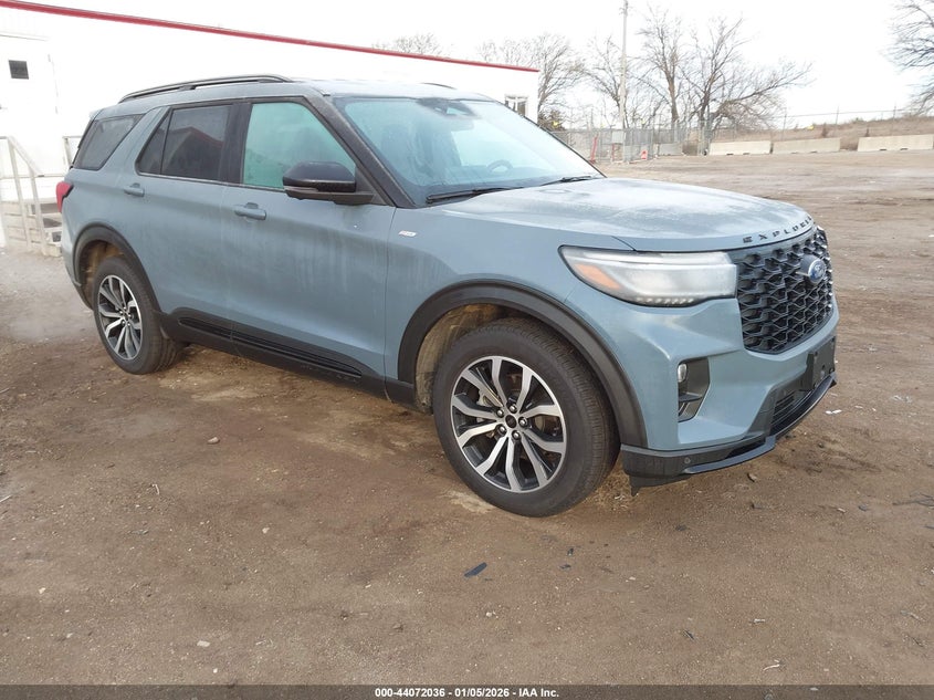 2025 Ford Explorer St-Line