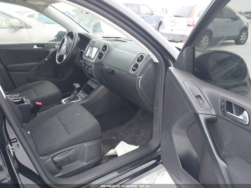 2010 Volkswagen Tiguan S