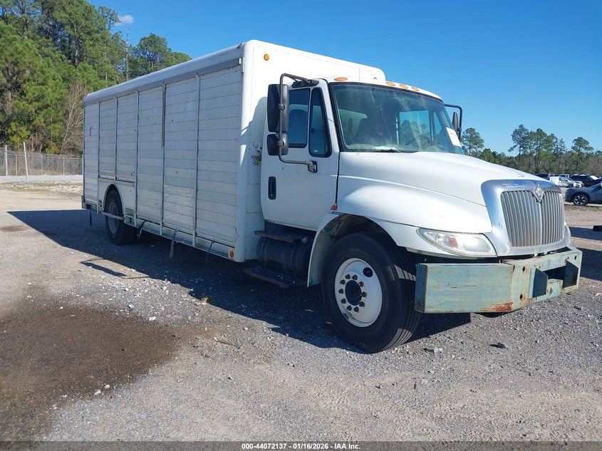 2003 International 4000 4300