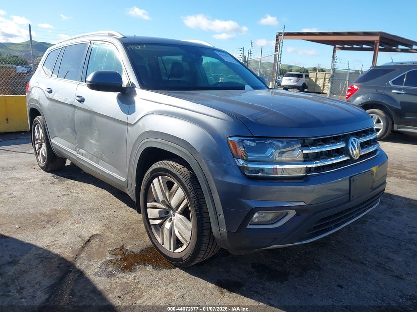 1V2NR2CA1JC570597 2018 Volkswagen Atlas 3.6L V6 Sel Premium auction photo 1