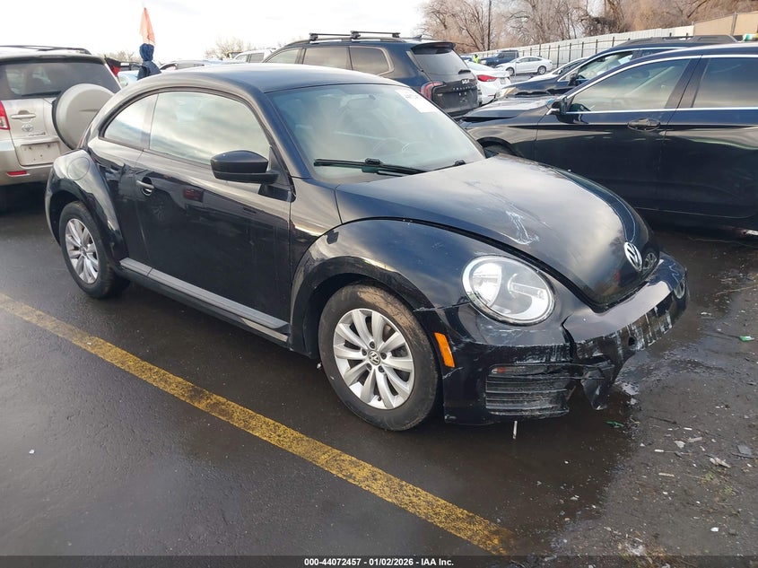 2017 Volkswagen Beetle #Pinkbeetle/1.8T Classic/1.8T S