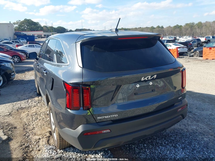 Vin: 5xyrgdlc9pg191745, lot: 44568331, kia sorento lx 20233