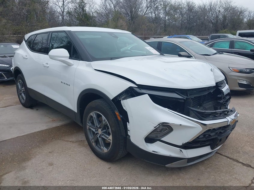 3GNKBCR40SS183316 2025 Chevrolet Blazer Fwd 2Lt auction photo 1