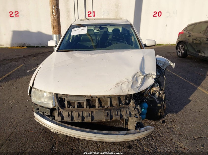 2000 Volkswagen Passat Glx VIN: WVWPD23B8YP210280 Lot: 44072768