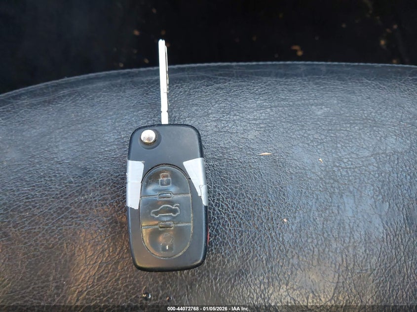 2000 Volkswagen Passat Glx VIN: WVWPD23B8YP210280 Lot: 44072768