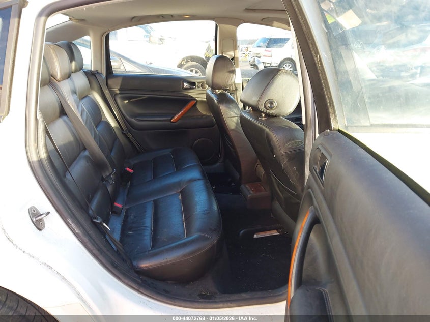 2000 Volkswagen Passat Glx VIN: WVWPD23B8YP210280 Lot: 44072768