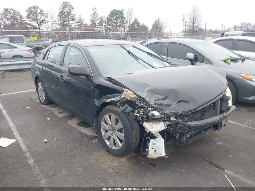 2005 Toyota Avalon Xls