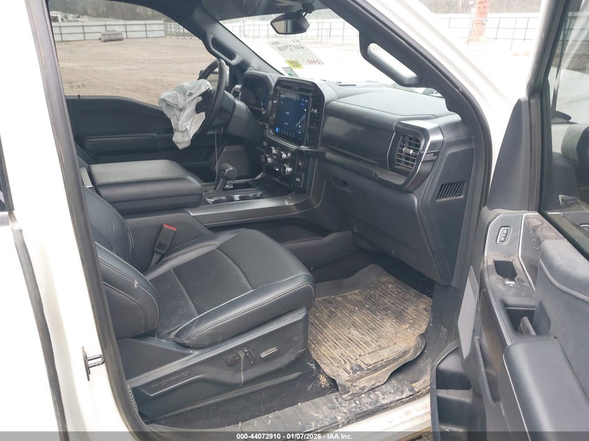 VIN 1FTFW5L55SFB49582 2025 FORD F-150 LARIAT