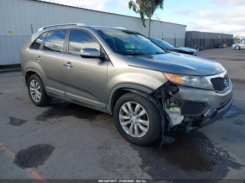 5XYKT4A29BG061237 2011 Kia Sorento Lx V6 auction photo 1