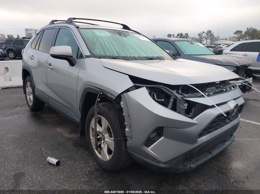 2T3P1RFV1KC021183 2019 Toyota Rav4 Xle auction photo 1