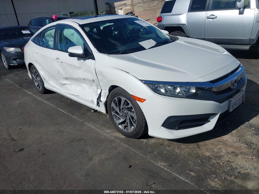 19XFC2F70JE206185 2018 Honda Civic Ex auction photo 1