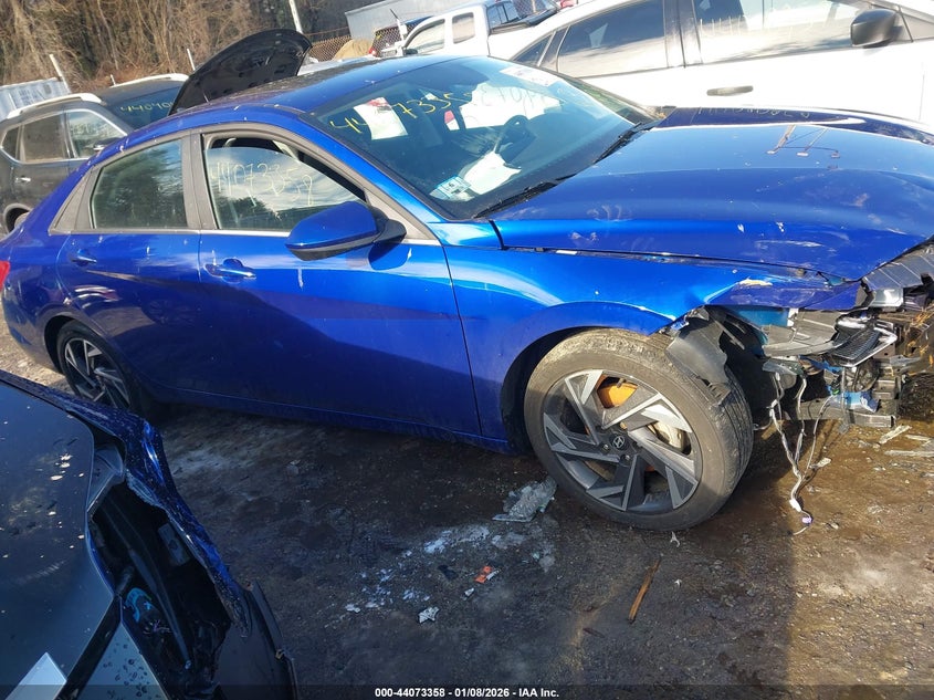 2024 Hyundai Elantra Sel