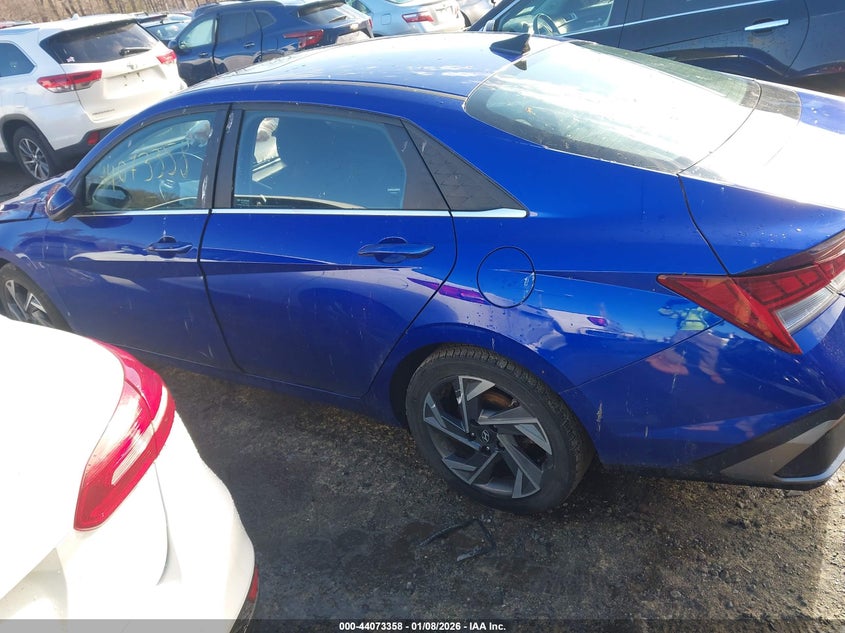 2024 Hyundai Elantra Sel