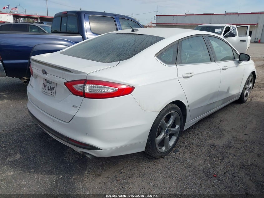 Vin: 3fa6p0h79fr195327, lot: 44569256, ford fusion se 20154
