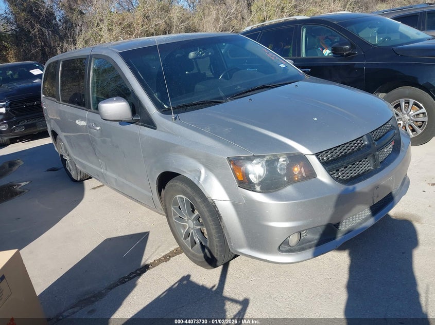 2C4RDGBG5JR200751 2018 Dodge Grand Caravan Se Plus auction photo 1