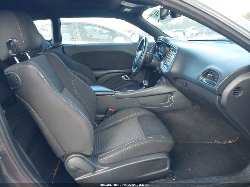 2015 Dodge Challenger Sxt