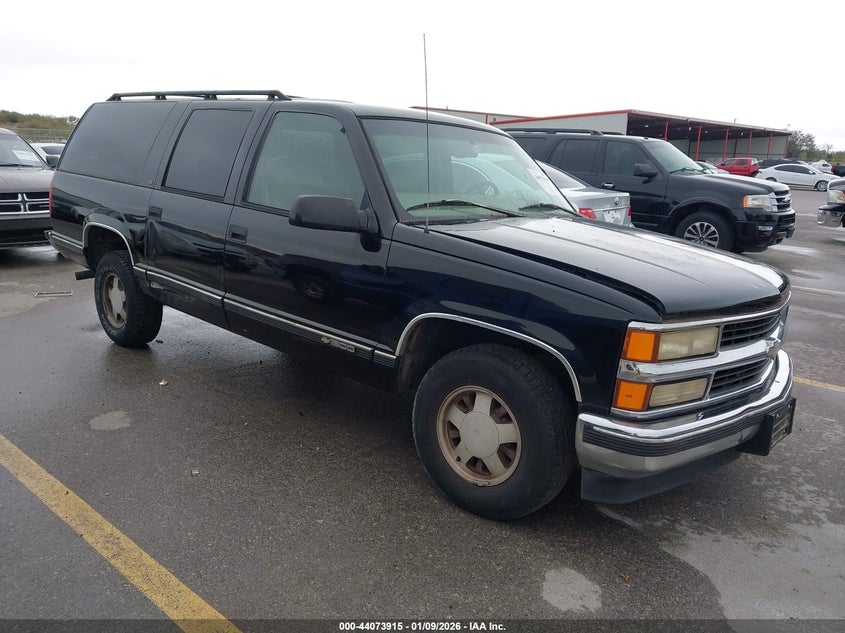 3GNEC16R4VG141107 1997 Chevrolet Suburban 1500 auction photo 1