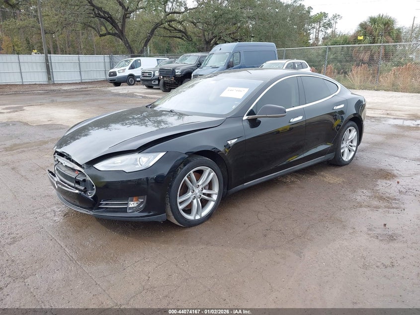 Vin: 5yjsa1h12efp32793, lot: 44570003, tesla model s p85 20142