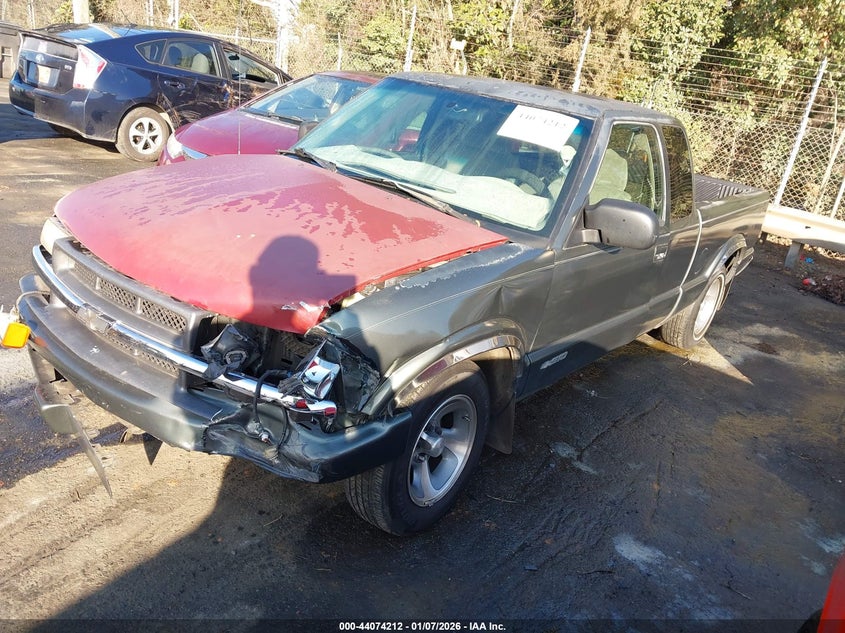 2002 Chevrolet S-10 Ls