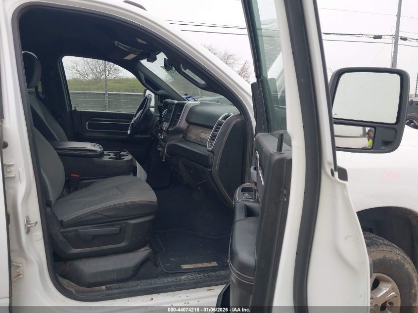 2024 Ram 2500 - 3C6UR5DL7RG157730