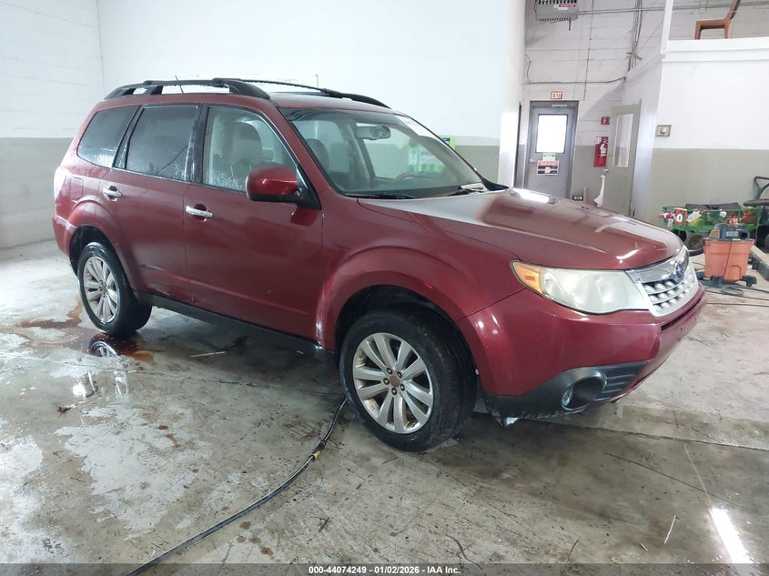 JF2SHAECXCH418602 2012 Subaru Forester 2.5X Limited auction photo 1