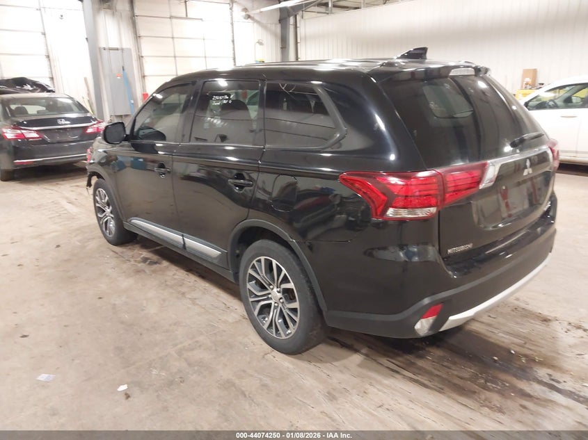 2018 Mitsubishi Outlander Es