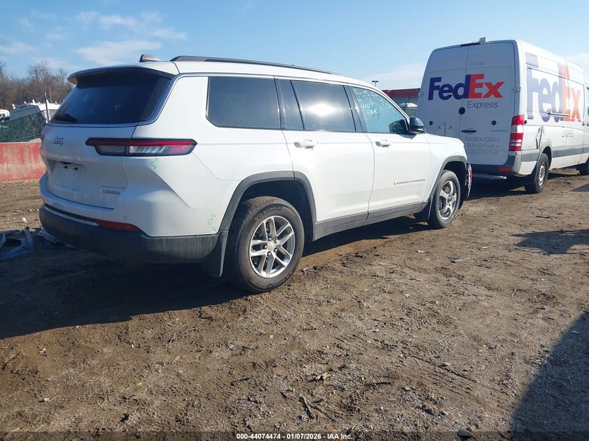 2025 Jeep Grand Cherokee L Laredo 4X4