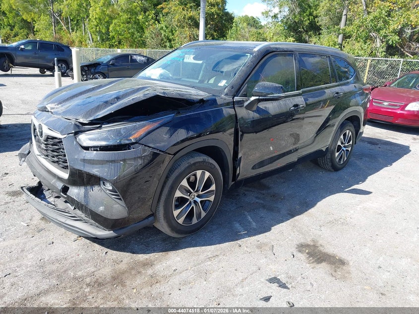 2022 Toyota Highlander Xle