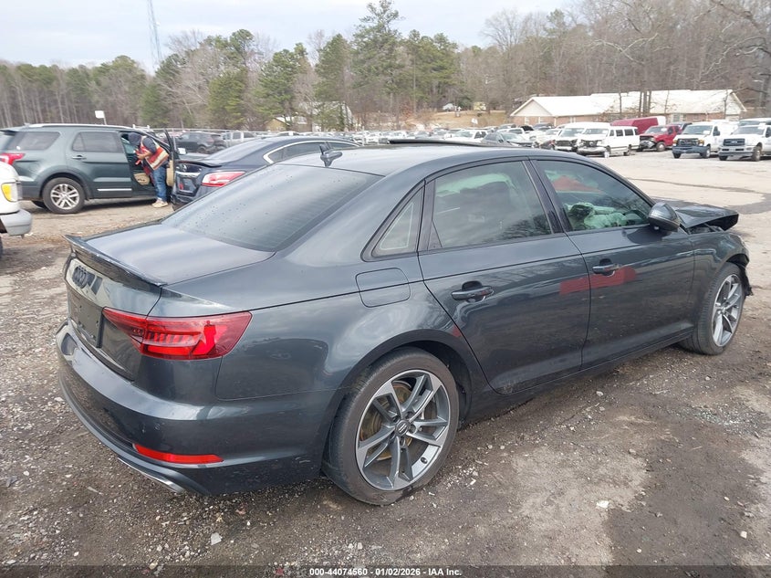 2019 AUDI A4 auction photo 4