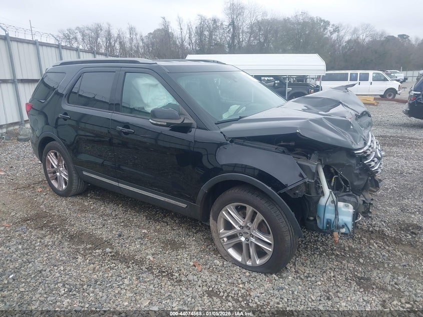 2017 Ford Explorer Xlt