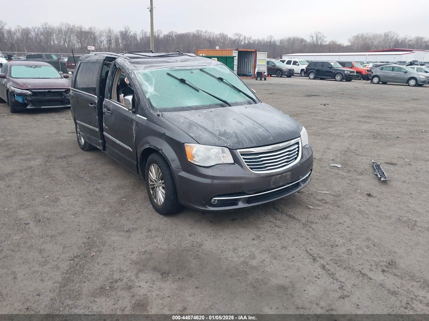 2C4RC1CGXGR240444 2016 Chrysler Town & Country Touring-L auction photo 1