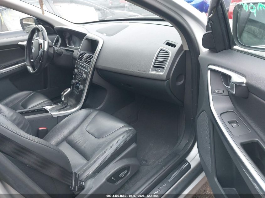 2014 Volvo Xc60 3.2 Platinum