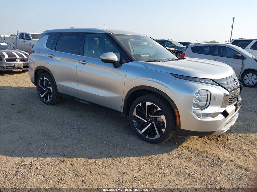 JA4J4VA89RZ069878 2024 Mitsubishi Outlander Se 2.5 S-Awc/Se Black Edition S-Awc/Se Black Edition W/Pano Roof S-Awc/Se Ralliart S-Awc auction photo 1