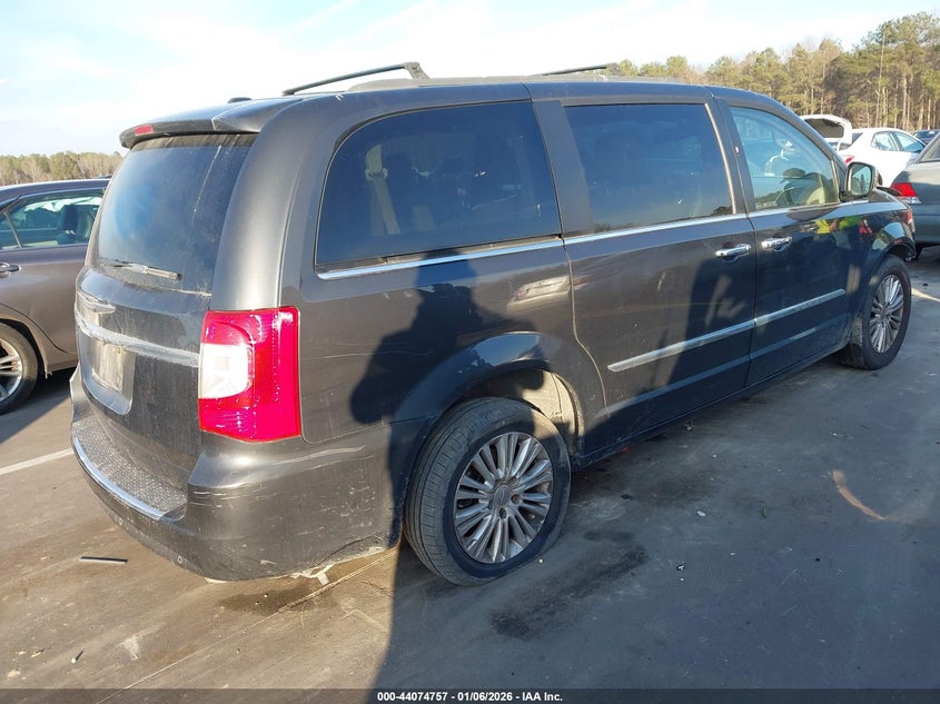 2011 Chrysler Town & Country Touring-L