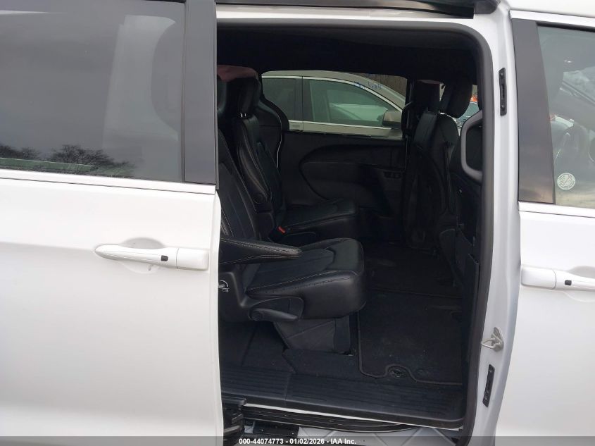 2026 Chrysler Pacifica - 2C4RC1BG2TR172183