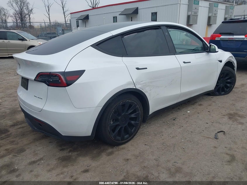 Vin: 7saygdee5pa191825, lot: 44570632, tesla model y awd/long range dual motor all-wheel drive 20234