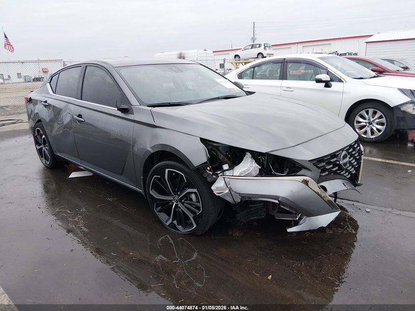 2024 Nissan Altima Sr Fwd