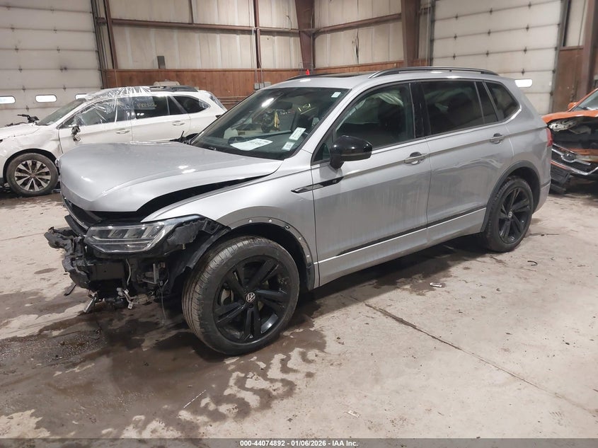 2023 Volkswagen Tiguan 2.0T Se R-Line Black