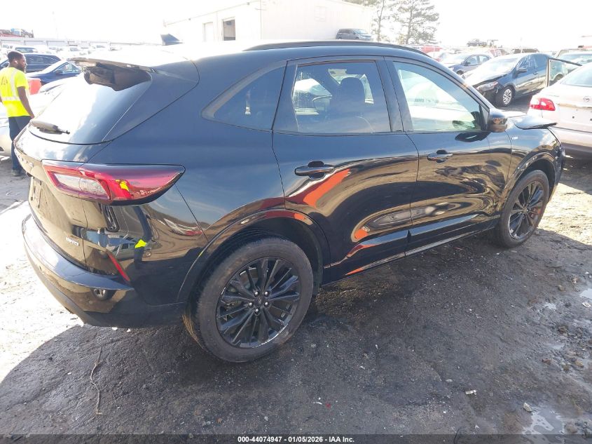 2023 Ford Escape St-Line Elite