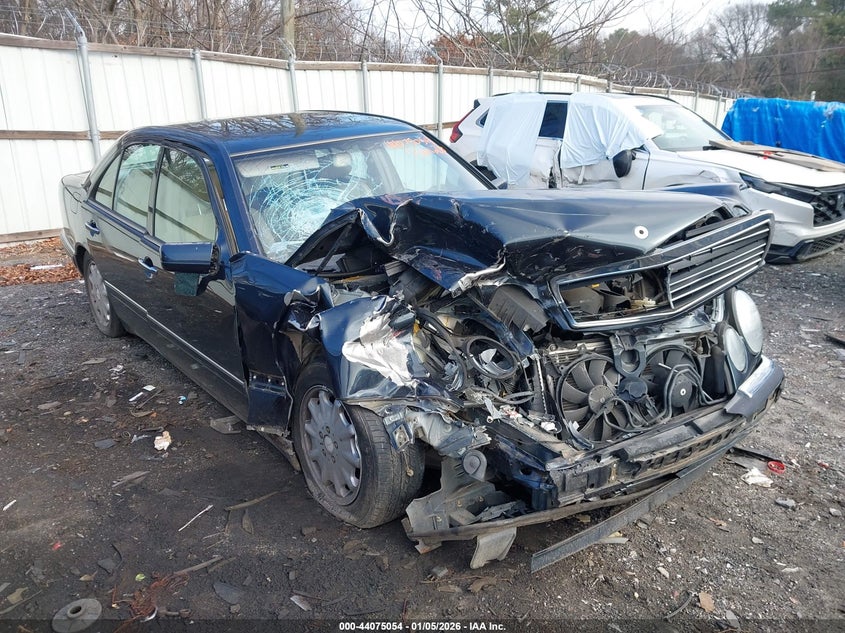 WDBJF65F9WA556120 1998 Mercedes-Benz E 320 auction photo 1
