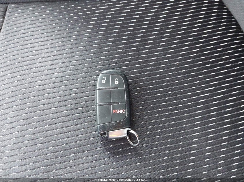 VIN 3C4PDCAB9JT534591 2018 DODGE JOURNEY SE