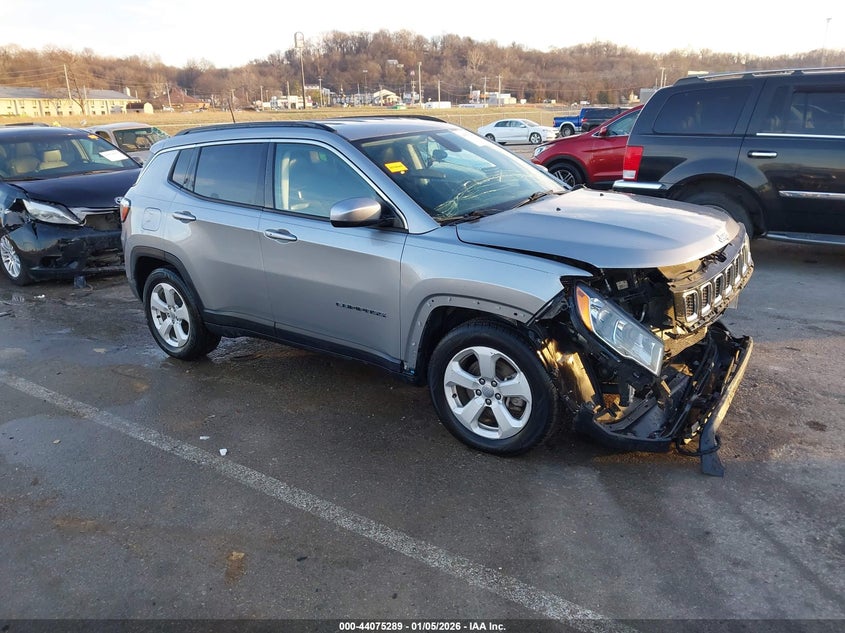 2019 Jeep Compass Latitude Fwd