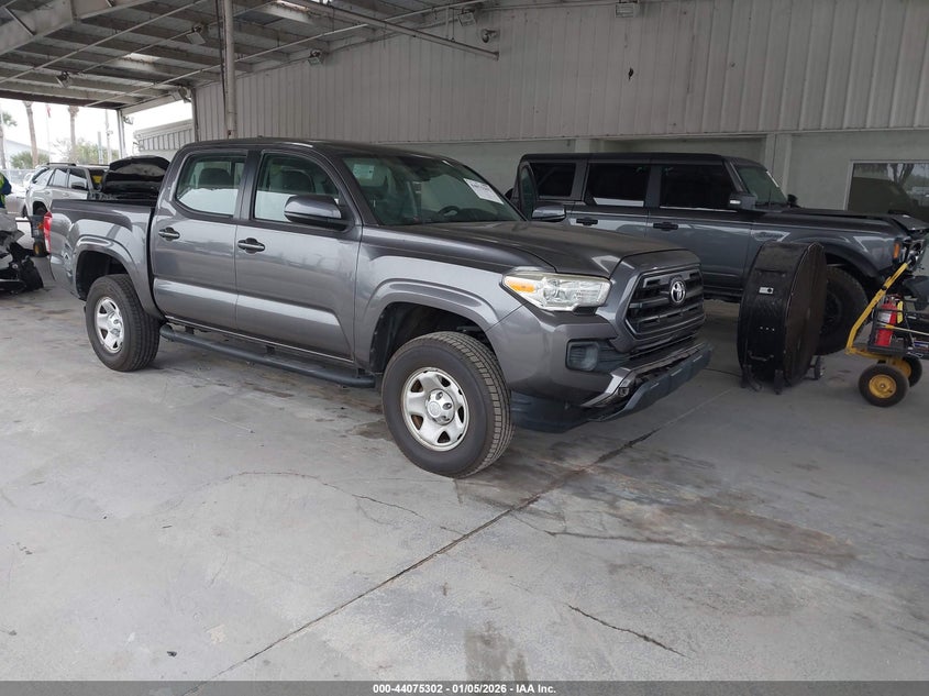 5TFAX5GNXHX083860 2017 Toyota Tacoma Sr auction photo 1