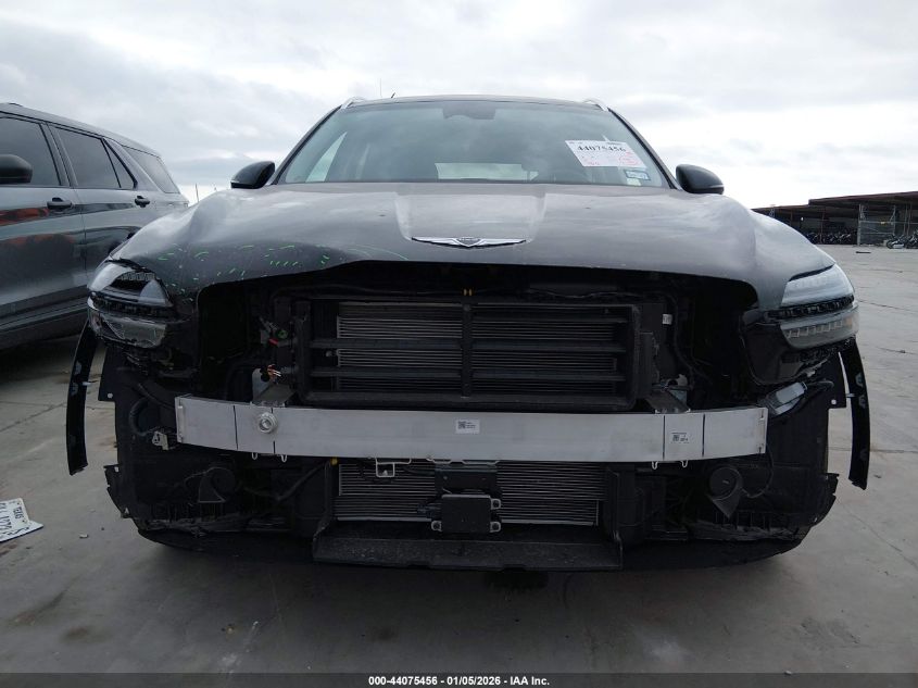2026 Genesis GV70 - KMUMADTB9TU255873