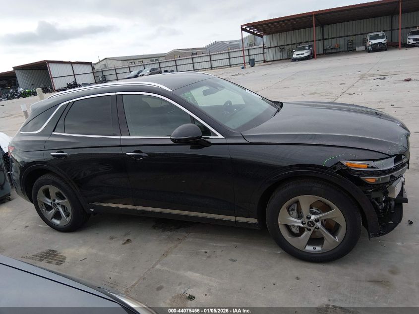 2026 Genesis GV70 - KMUMADTB9TU255873