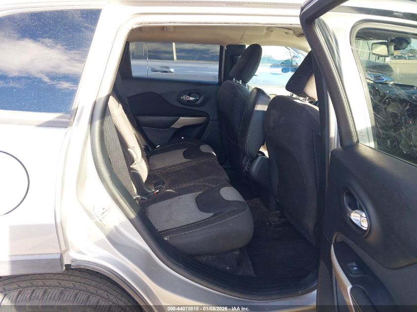 2018 Jeep Cherokee Latitude Fwd VIN: 1C4PJLCB1JD620330 Lot: 44075515