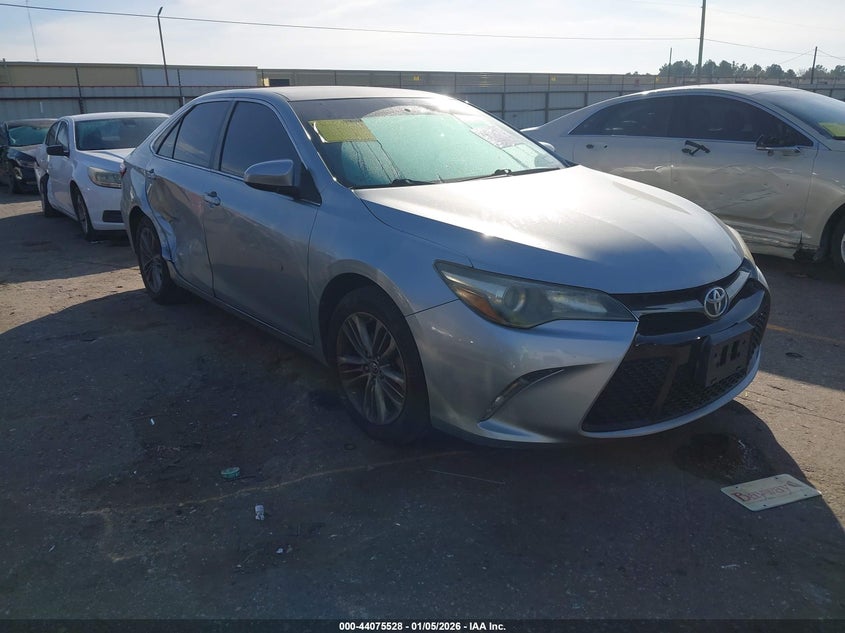 4T1BF1FK6FU918788 2015 Toyota Camry Se auction photo 1