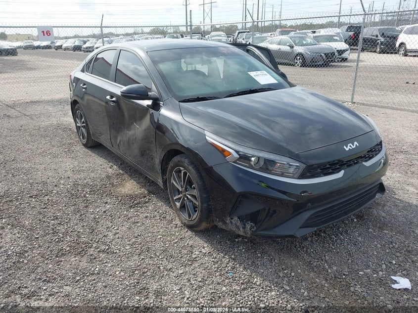 2024 KIA FORTE LXS — Photo gallery