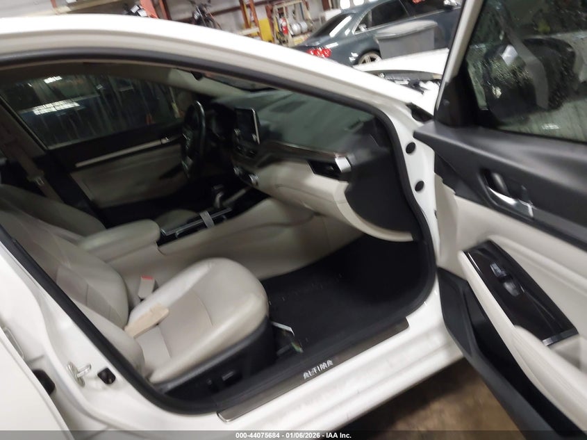 2020 Nissan Altima Platinum Fwd