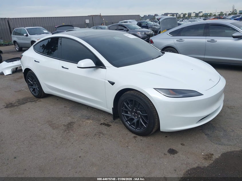 2025 Tesla Model 3 Long Range Rear-Wheel Drive/Standard Rear-Wheel Drive